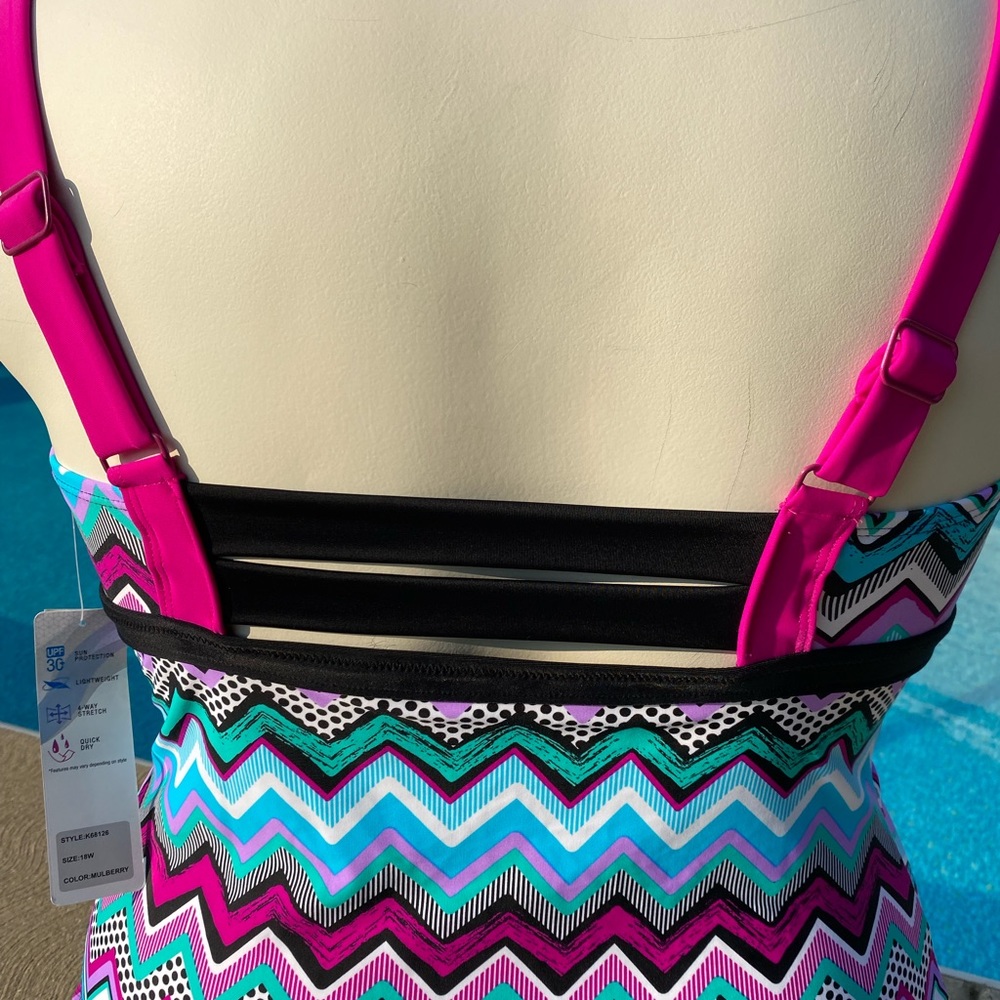 18w Swim Top - Picture 7 of 13